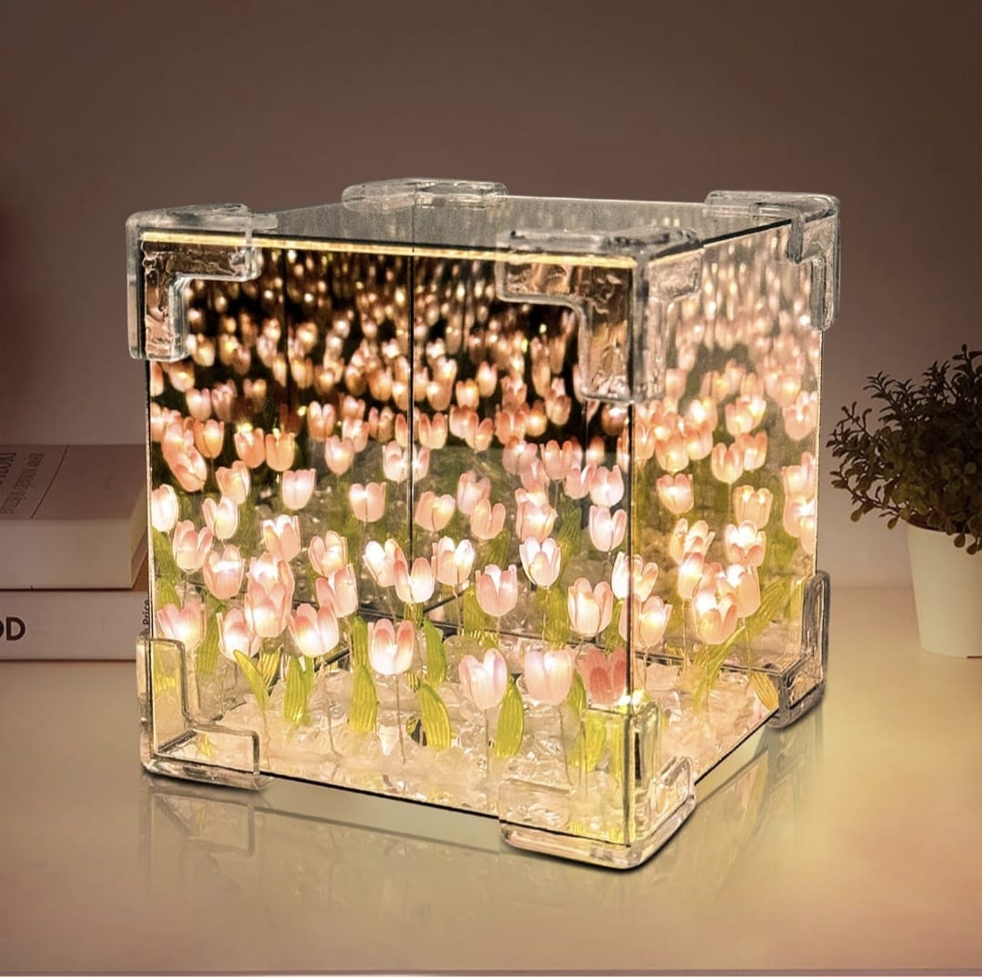 Tulip Cube Mini Lamp